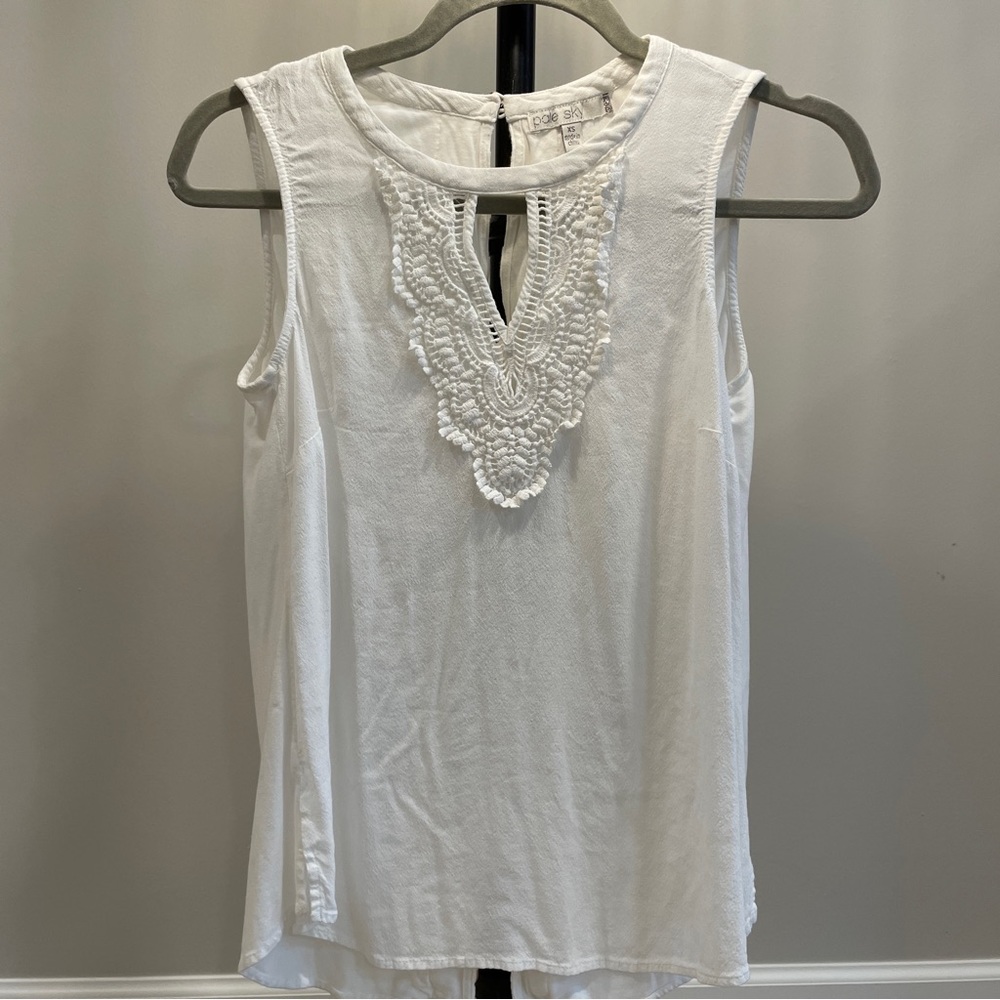 White Sleeveless Top with lace detail